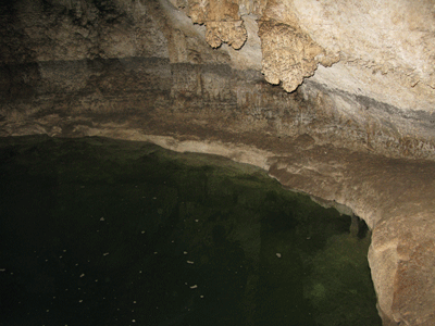 Подземное озеро. Фото Логиновой Ольги