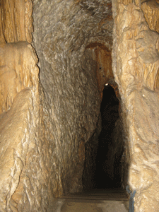 Вход в пещеру. Фото Логиновой Ольги
